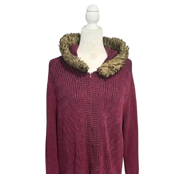 Eddie Bauer Burgundy Zip Up Hooded Sweater Size XL - Picture 2 of 5